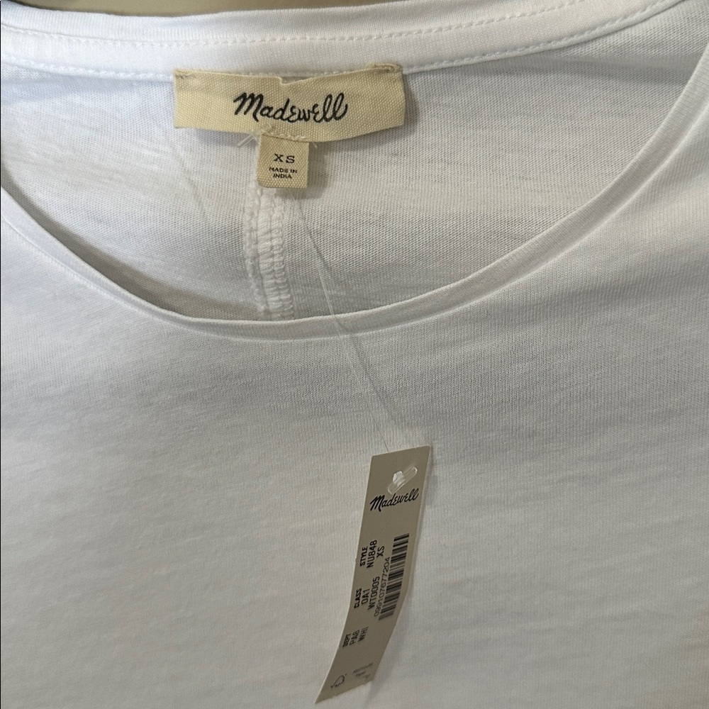 Madewell Essential Slim Tee in White Lightweight Cotton - Picture 7 of 8